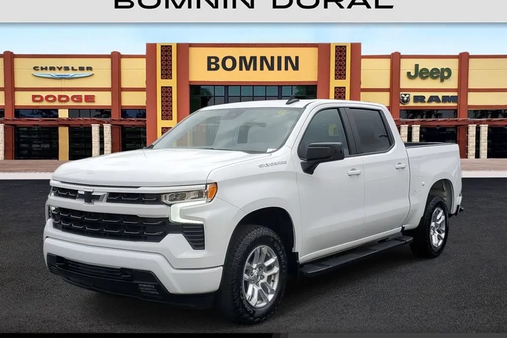 2024 Chevrolet Silverado 1500 RST photo 1