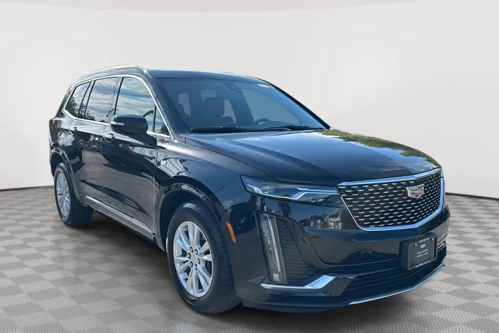 2024 Cadillac XT6 Luxury photo 1