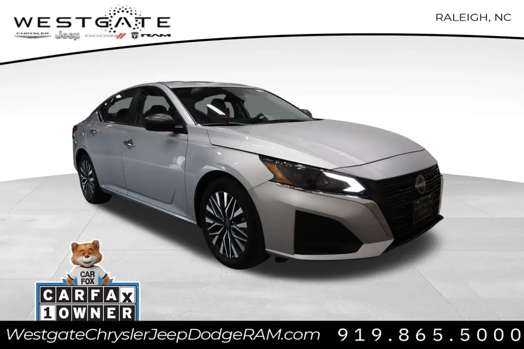 2024 Nissan Altima 2.5 SV photo 1