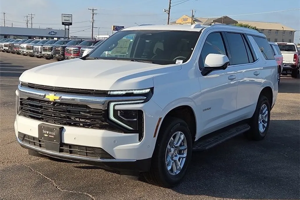 2025 Chevrolet Tahoe LS photo 1