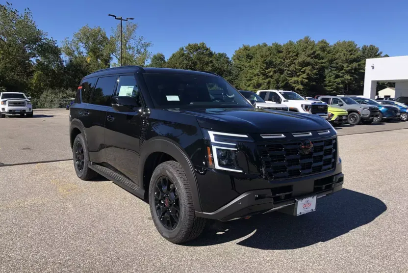 2026 Nissan Armada photo 1