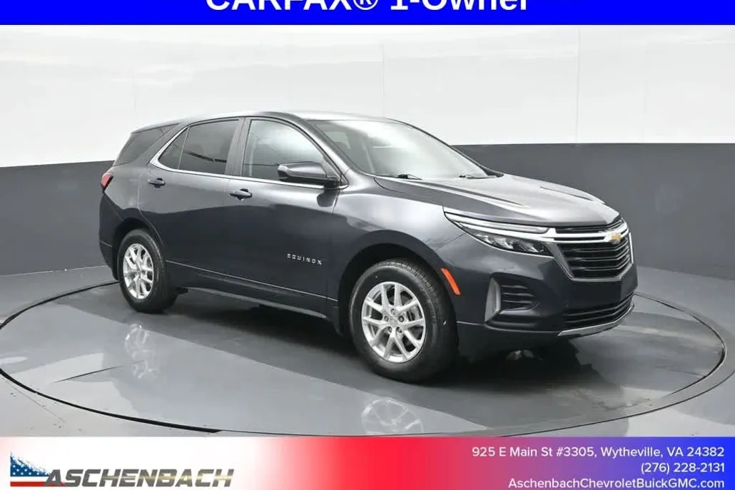 2023 Chevrolet Equinox LT photo 1