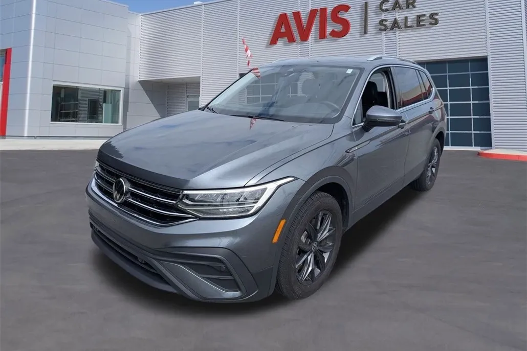 2024 Volkswagen Tiguan SE Wolfsburg Edition photo 1