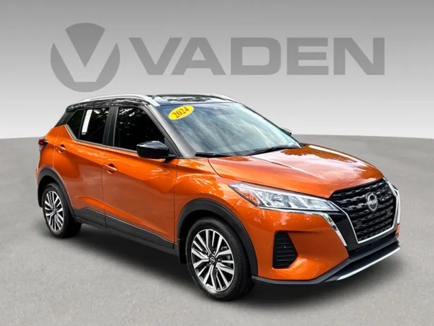 2024 Nissan Kicks SV photo 1