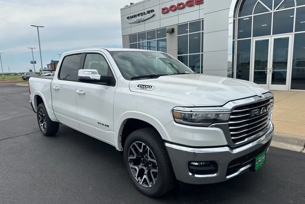 2025 Ram 1500 Laramie photo 1