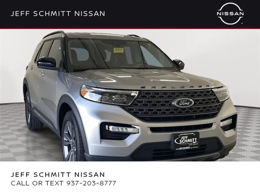 2024 Ford Explorer XLT photo 1