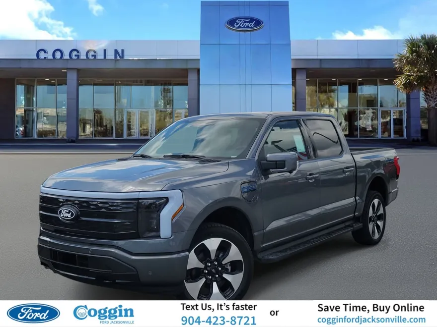2025 Ford F-150 Lightning Platinum photo 1