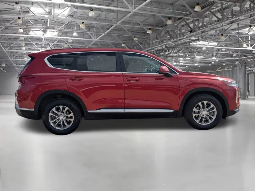 2019 Hyundai Santa Fe SE photo 1