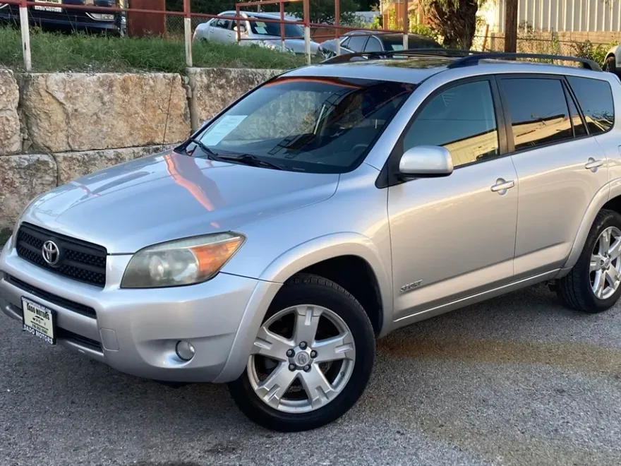 2007 Toyota RAV4 photo 1