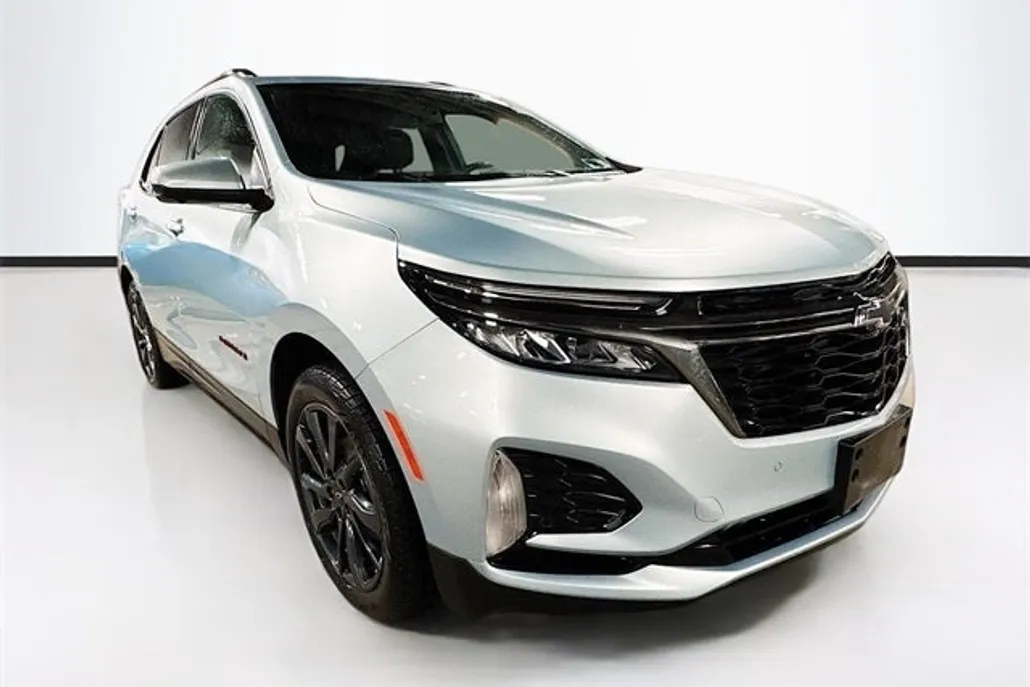 2022 Chevrolet Equinox RS photo 1