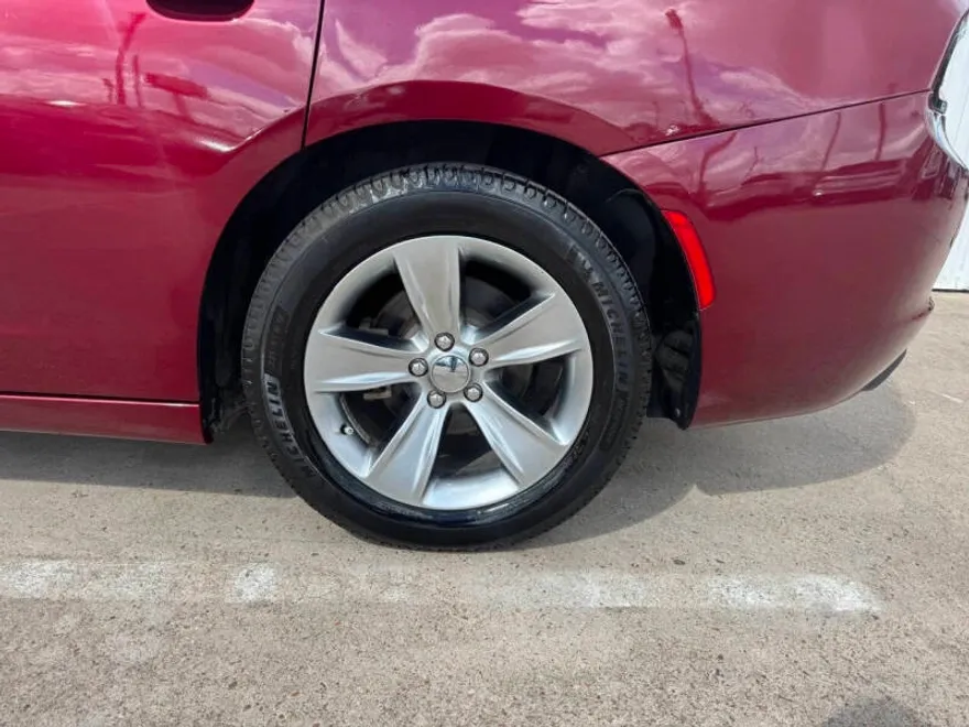 2018 Dodge Charger SXT Plus photo 1