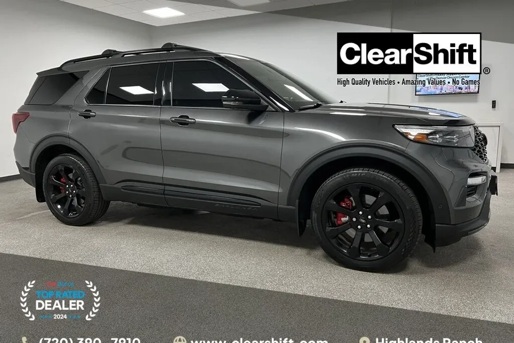 2020 Ford Explorer ST photo 1