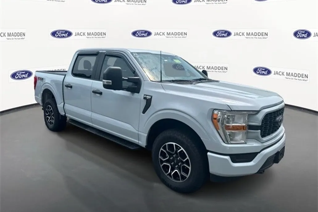 2022 Ford F-150 XL photo 1