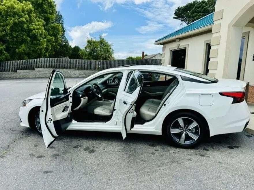 2021 Nissan Altima 2.5 SL photo 6
