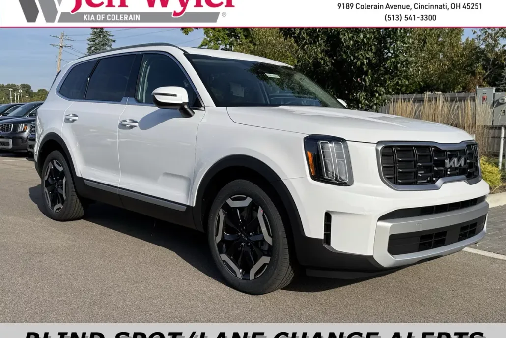 2025 Kia Telluride S photo 1