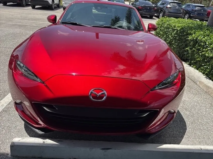 2022 Mazda MX-5 Miata RF Miata Grand Touring photo 1