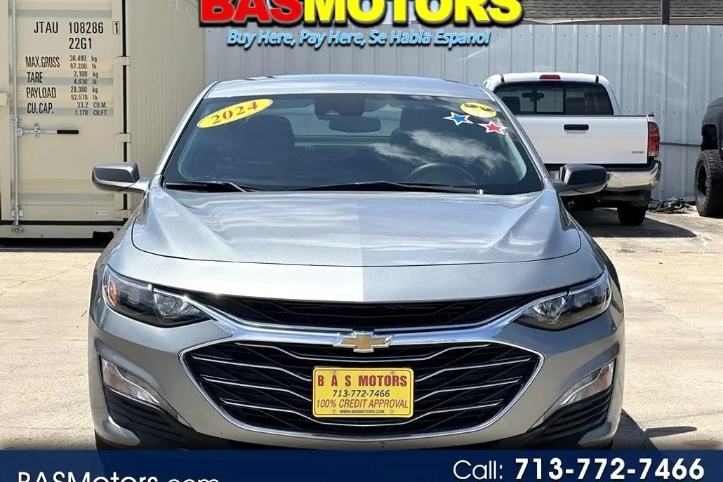 2024 Chevrolet Malibu 1LT photo 1