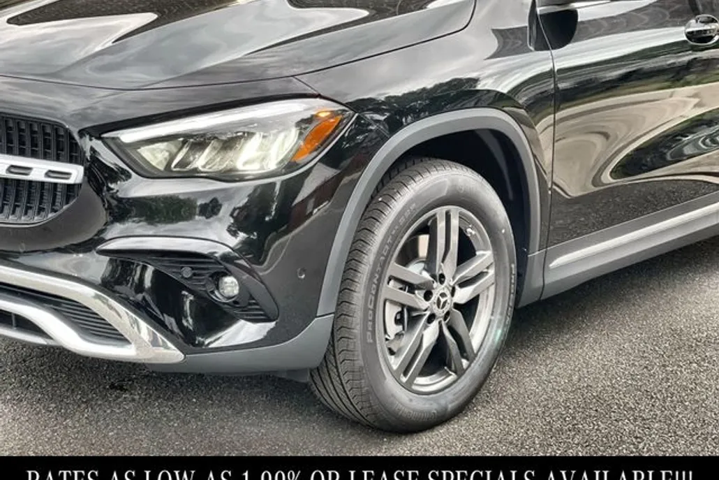 2025 Mercedes Benz GLA 250 4MATIC photo 1
