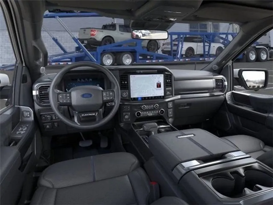 2025 Ford F-150 Platinum photo 1