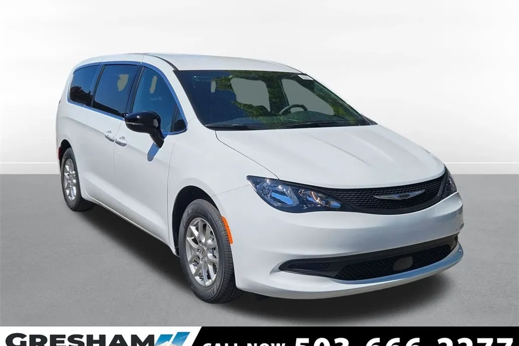 2025 Chrysler Voyager LX photo 1