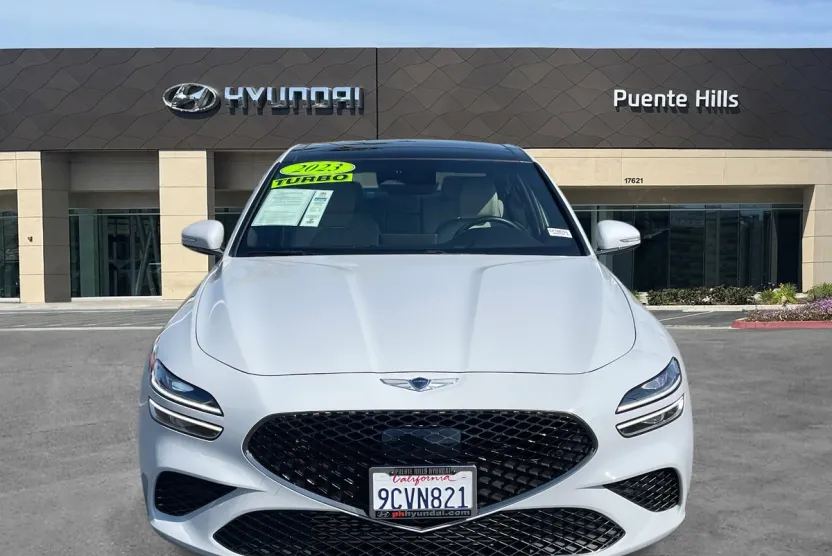 2023 Genesis G70 3.3T photo 1