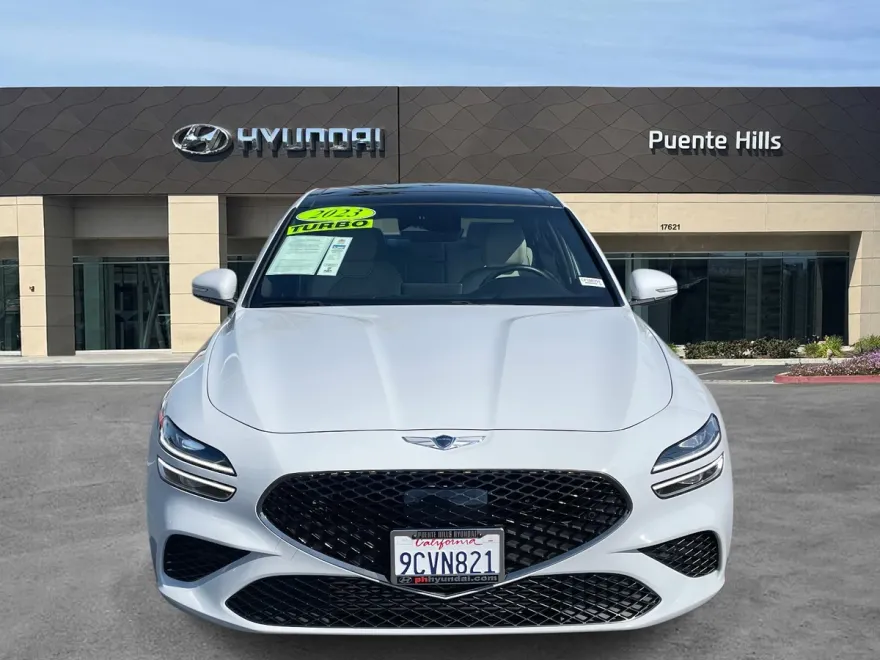 2023 Genesis G70 3.3T photo 1