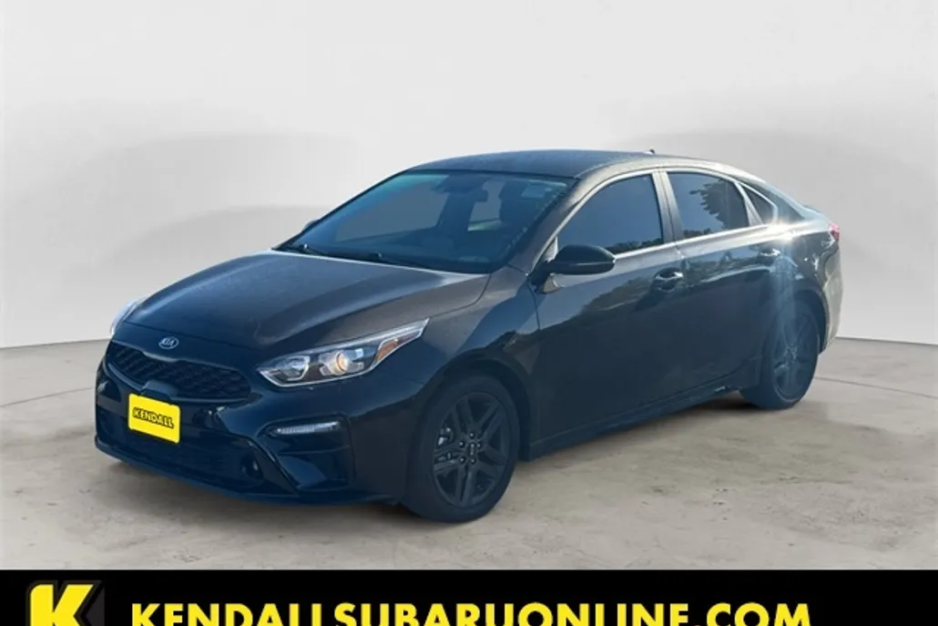 2021 Kia Forte GT-Line photo 1
