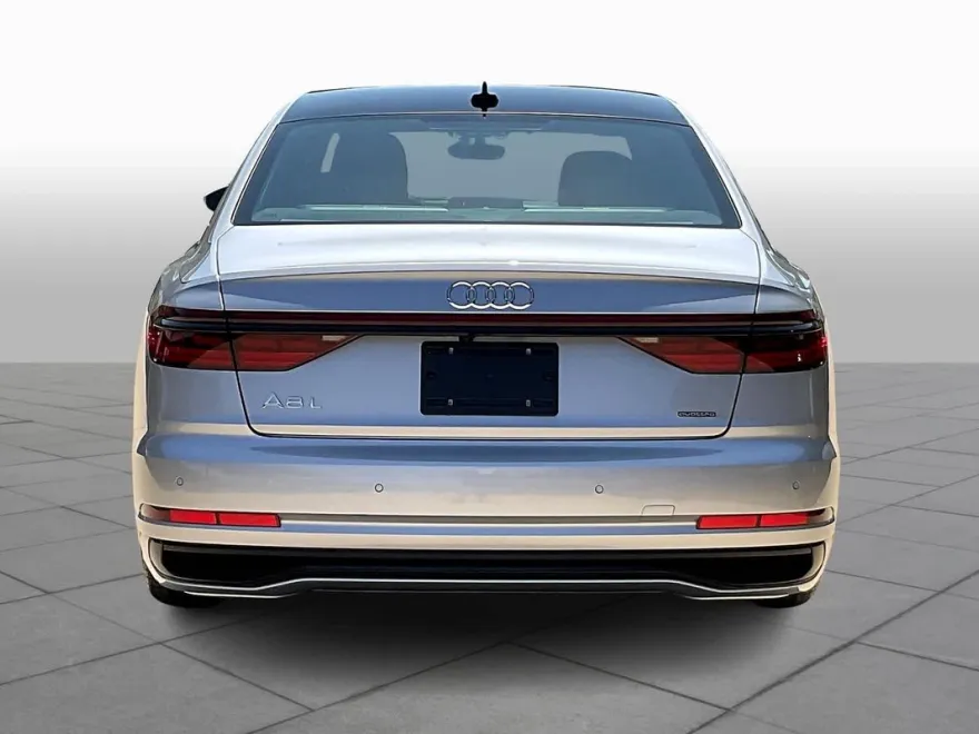 2025 Audi A8 L 55 photo 3