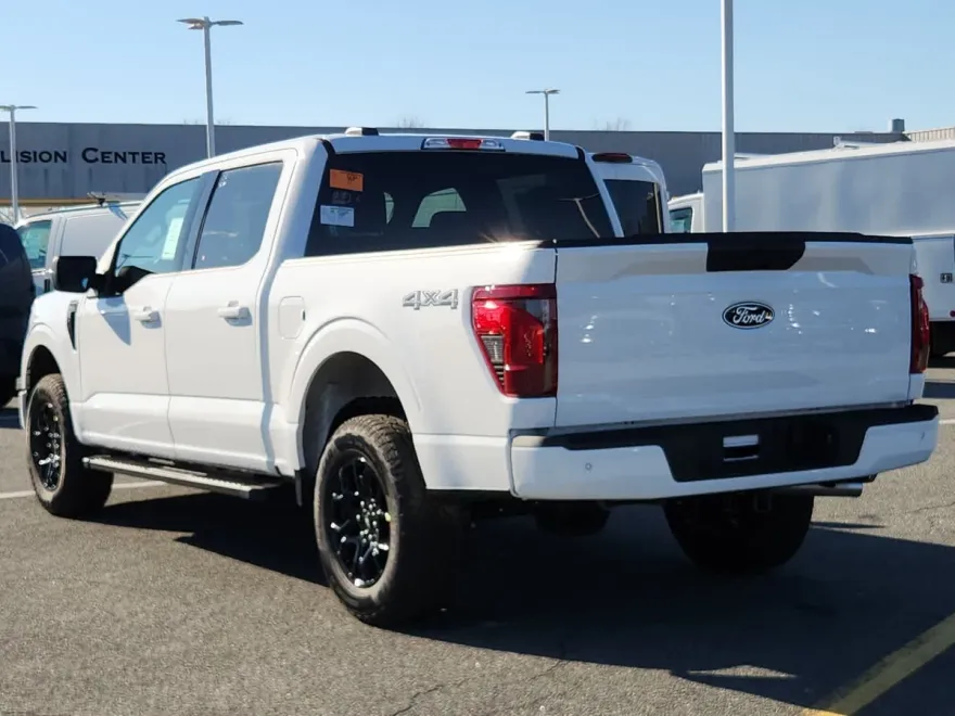 2025 Ford F-150 XLT photo 4