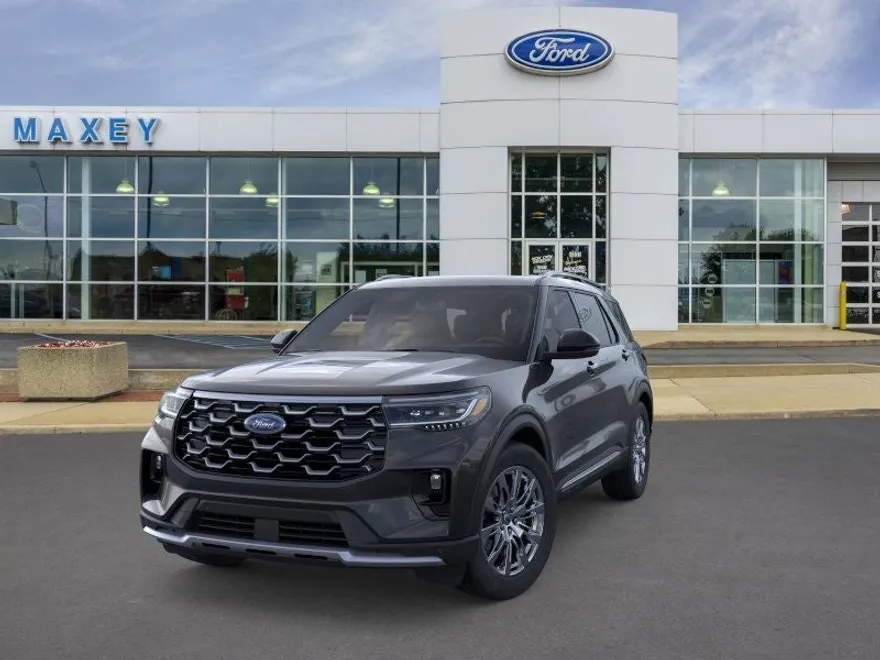 2025 Ford Explorer Platinum photo 1
