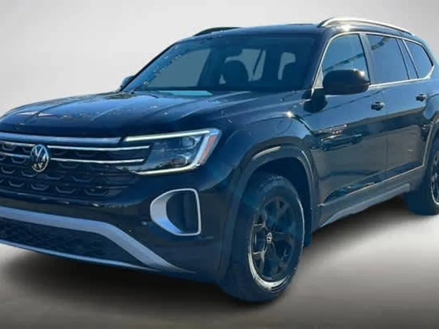 2025 Volkswagen Atlas Peak Edition photo 1