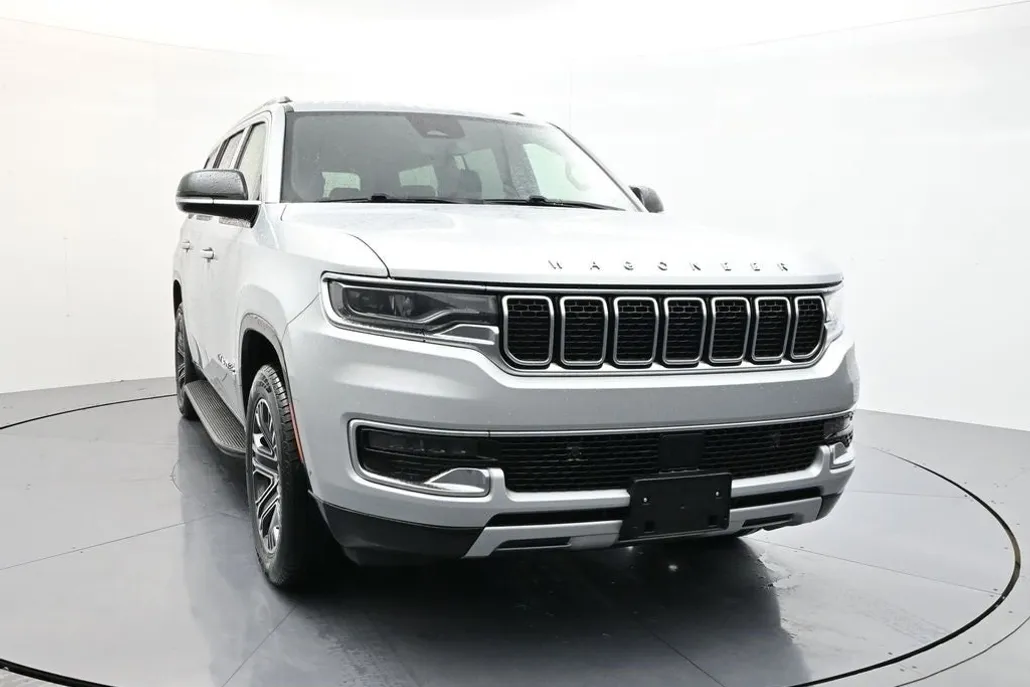 2024 Jeep Wagoneer Series II photo 1