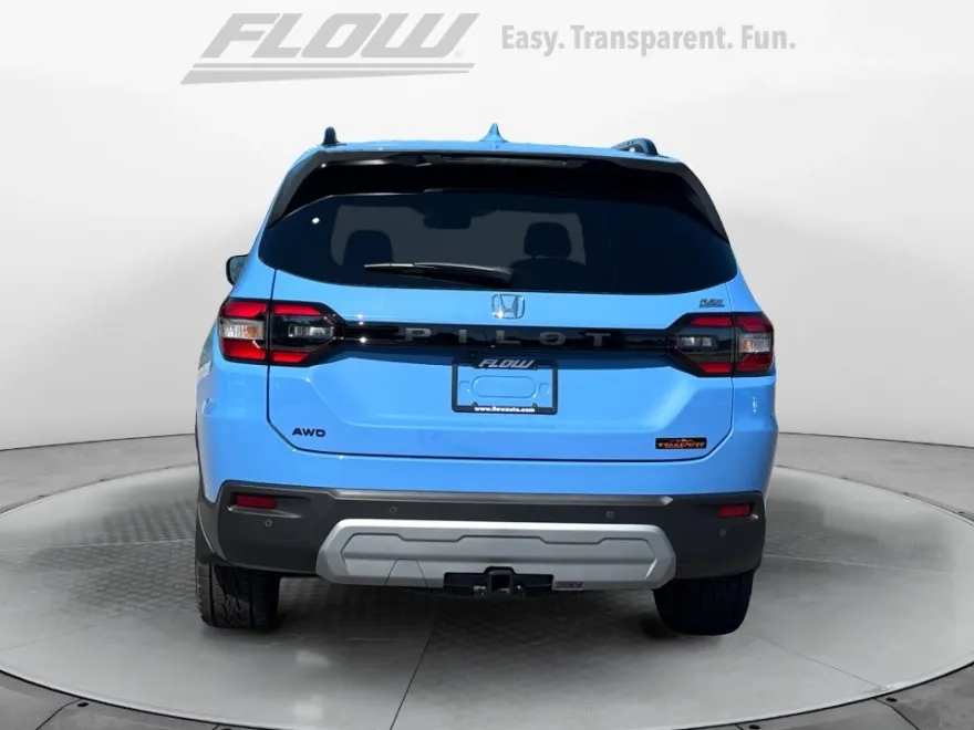 2025 Honda Pilot TrailSport photo 1