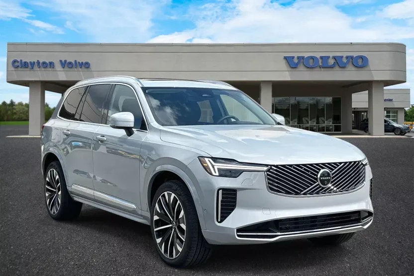 2026 Volvo XC90 Plus AWD photo 1