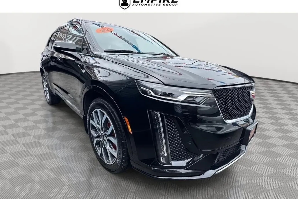 2024 Cadillac XT6 Sport photo 1