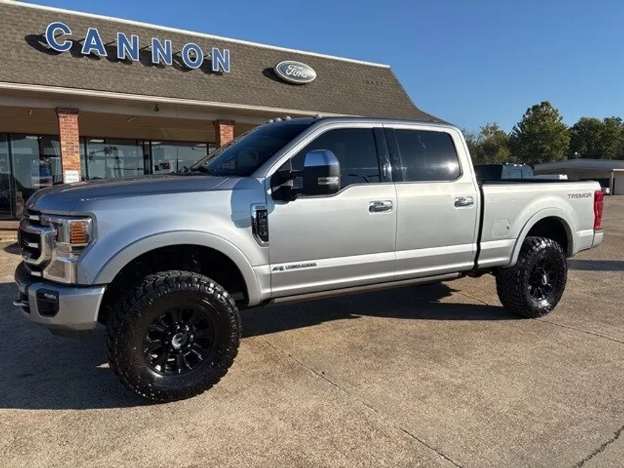 2022 Ford F-250 Platinum photo 1