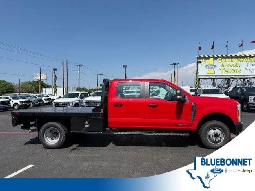 2025 Ford F-350 XL photo 1