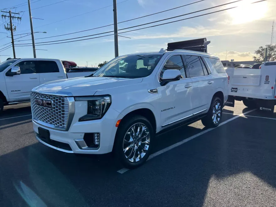 2023 Gmc Yukon Denali photo 1