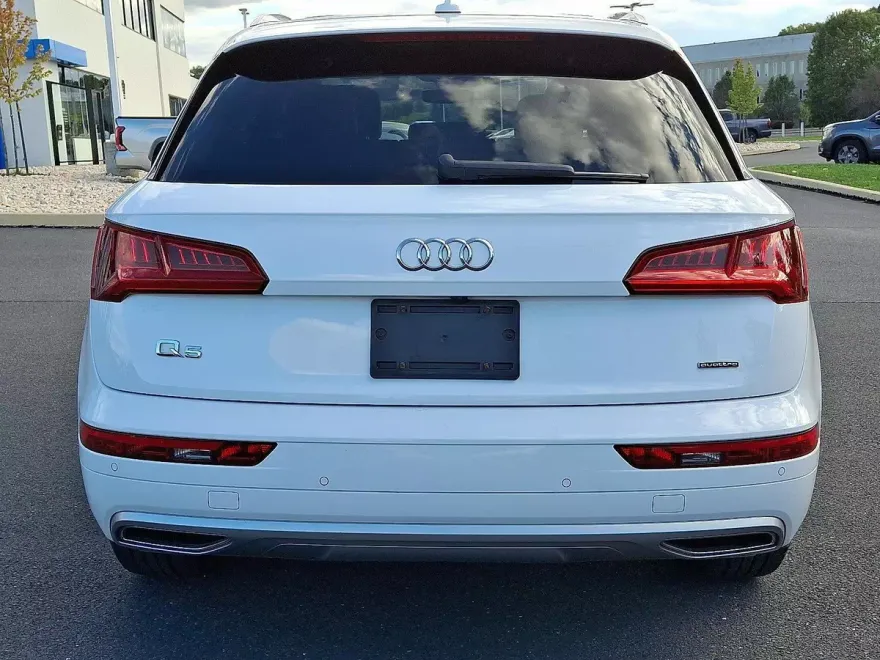 2019 Audi Q5 Premium Plus 45 TFSI photo 1