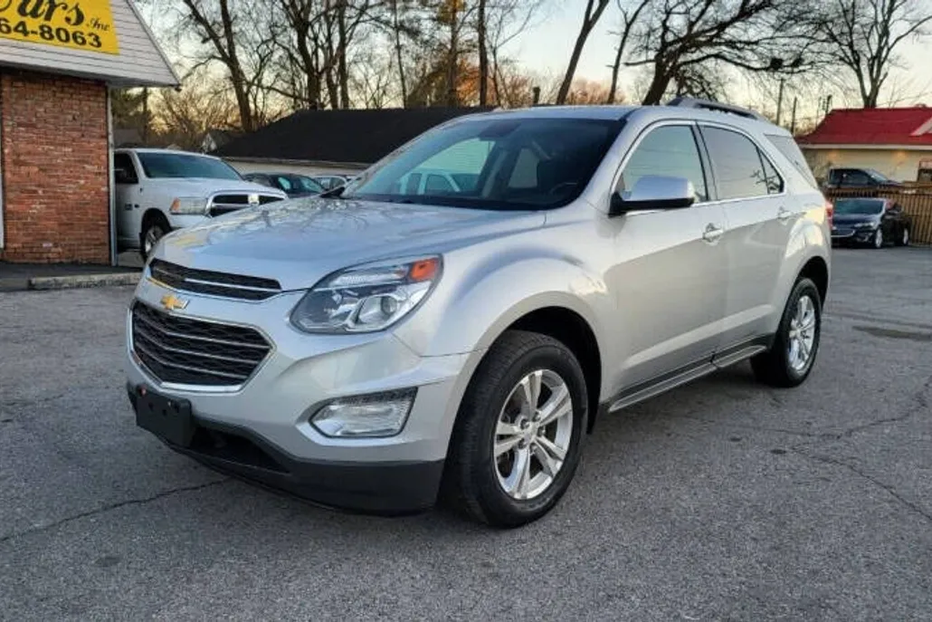 2016 Chevrolet Equinox LT photo 1
