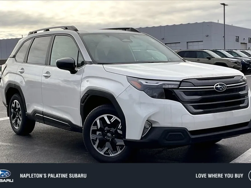 2025 Subaru Forester Premium photo 1