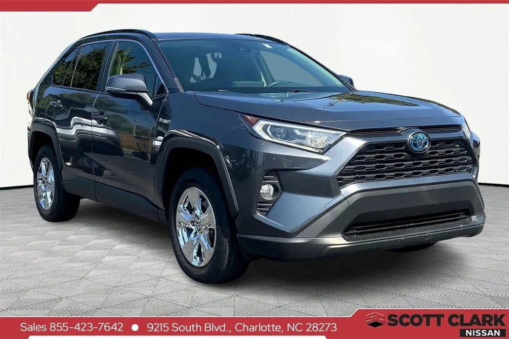 2021 Toyota RAV4 Hybrid XLE photo 1
