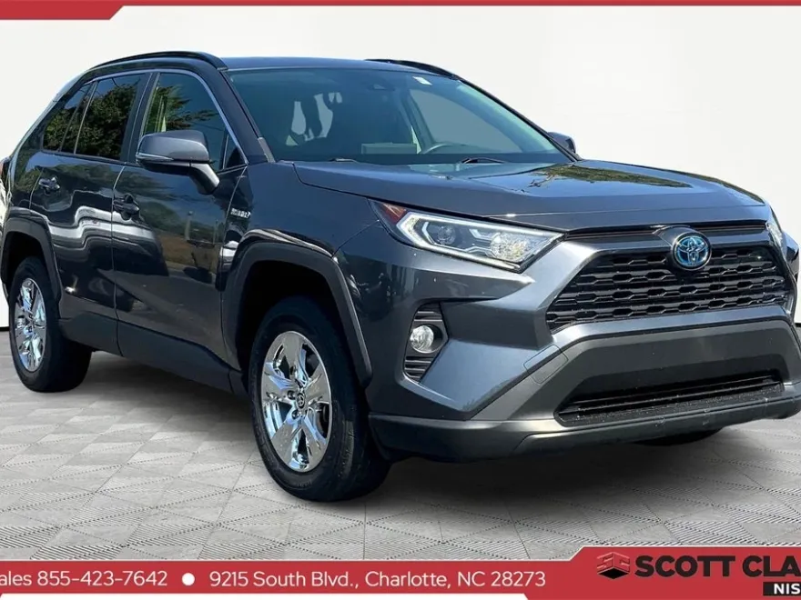 2021 Toyota RAV4 Hybrid XLE photo 1