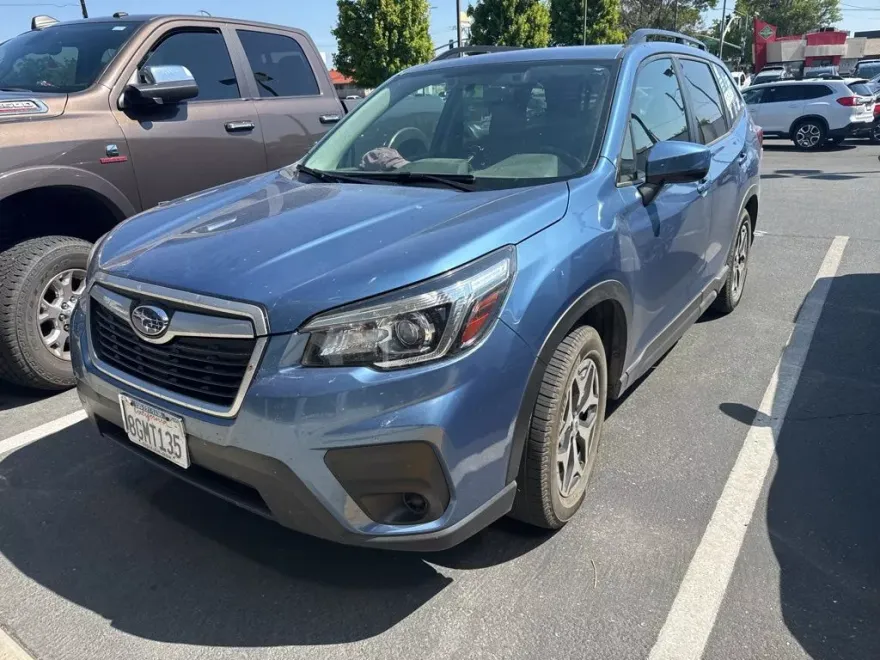 2019 Subaru Forester Premium photo 1