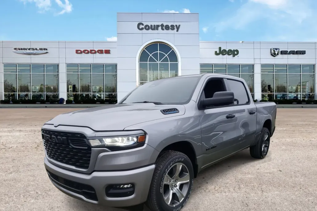 2025 Ram 1500 Tradesman photo 1