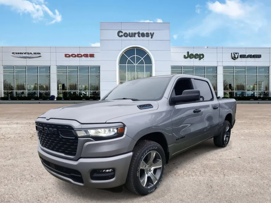 2025 Ram 1500 Tradesman photo 1