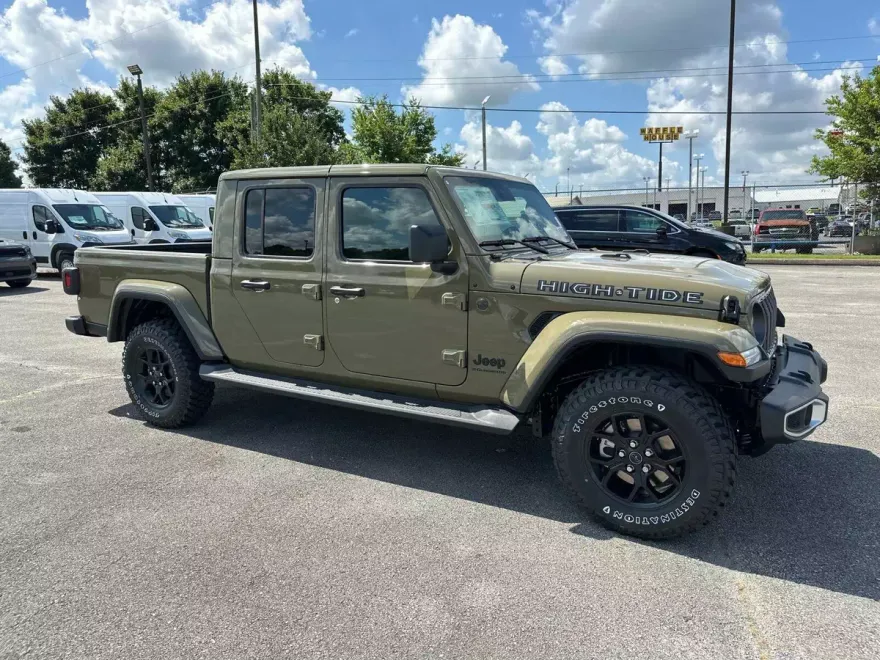 2025 Jeep Gladiator Sport photo 1