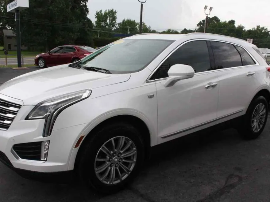 2017 Cadillac XT5 Luxury photo 1
