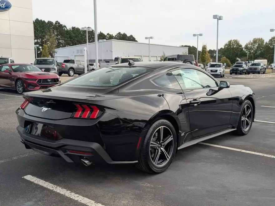 2025 Ford Mustang EcoBoost photo 1