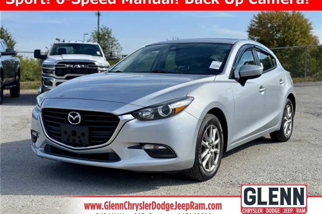 2018 Mazda Mazda3 Sport photo 1